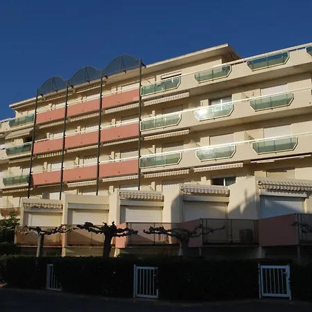 4 Pers Avec Climatisation Et Parking, Vue Mer, Du Lavandou - Fr-1-803-22 * Le Lavandou