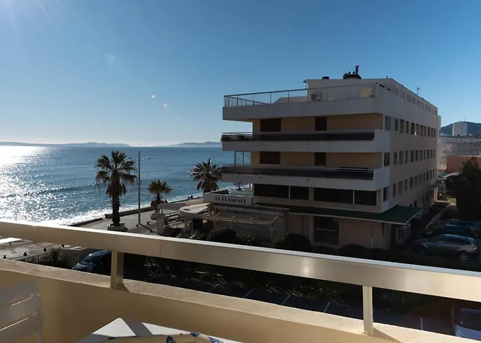 4 Pers Avec Climatisation Et Parking, Vue Mer, Du Lavandou - Fr-1-803-22 Lägenhet *